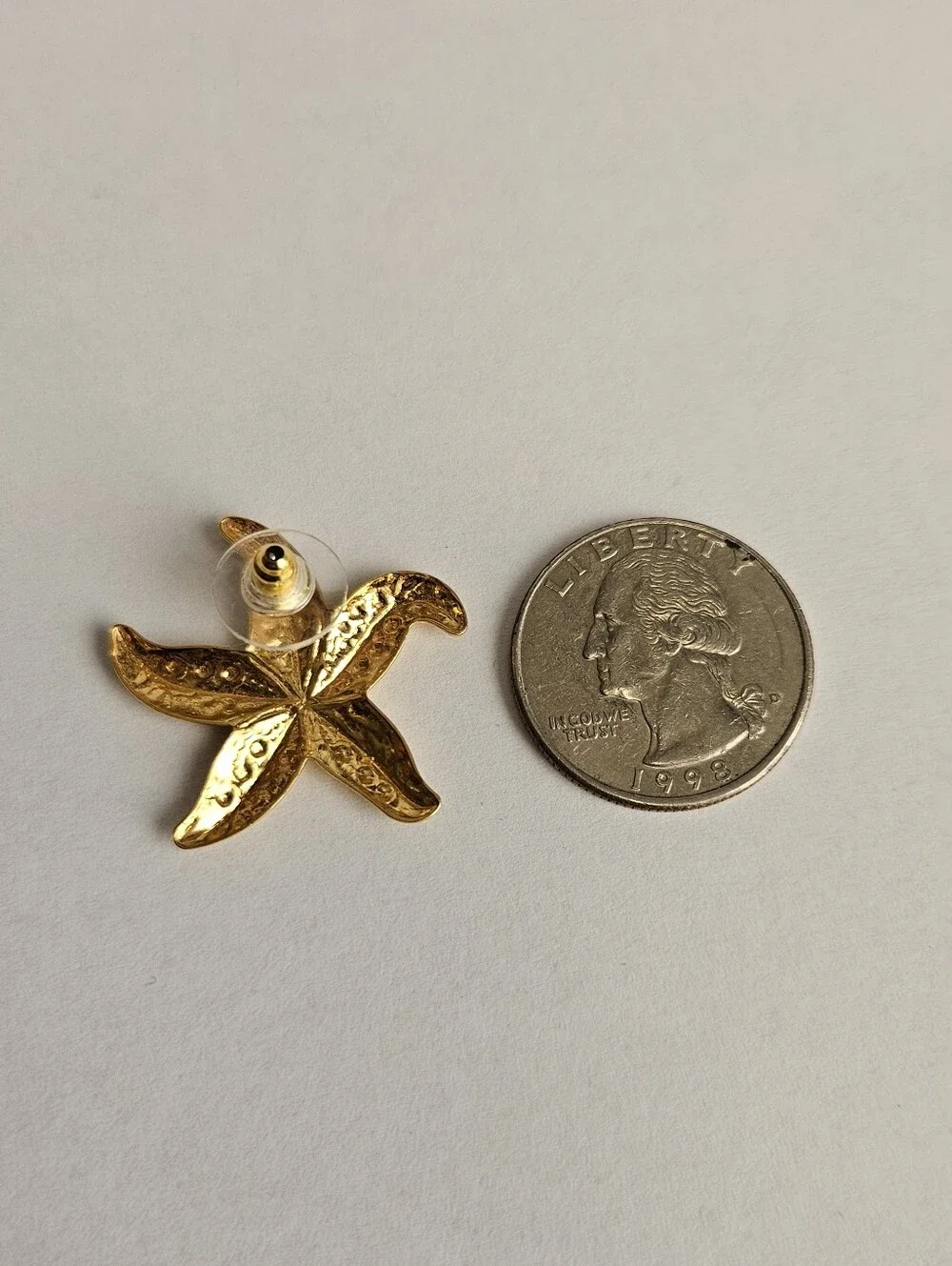 Vintage 80's Avon Goldtone Starfish Stud Nautical Statement Earrings